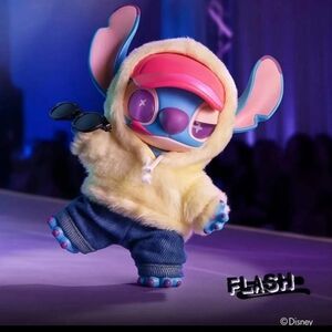 Flash- Miniso x Disney Stitch Gen Z Street Pendant